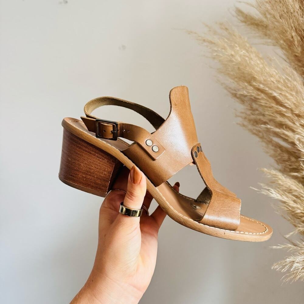 ANTHROPOLOGIE Brown Cognac Leather Cut Out Stud $195 Chunky Block Heel Sandals 8